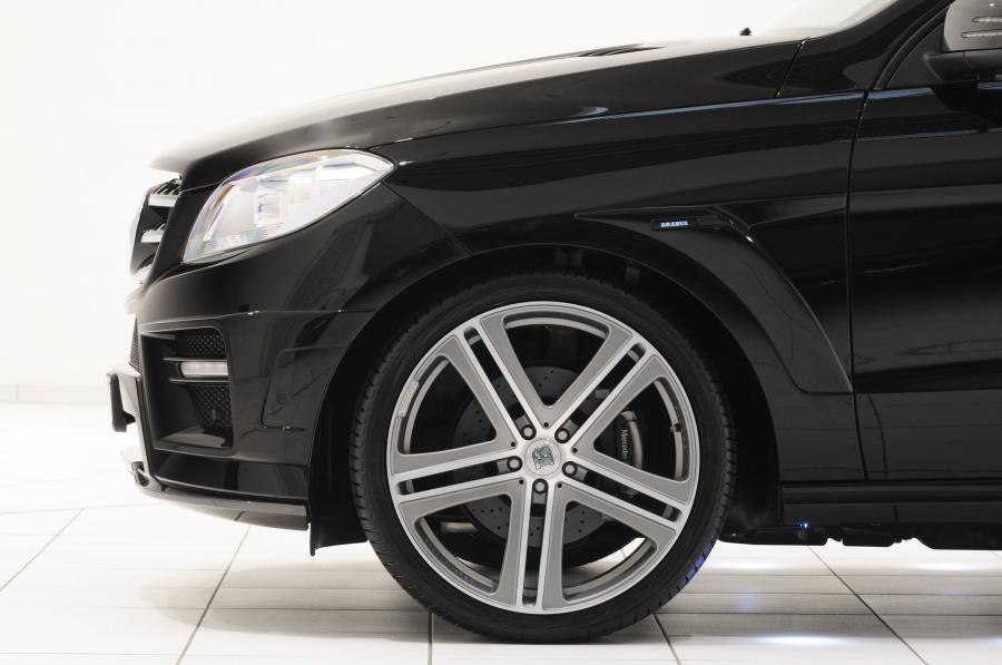  Mercedes-Benz ML-Class by Brabus 2011 года  (фото 4 из 17)